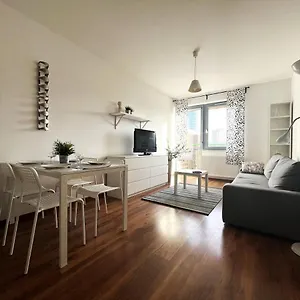 Jemiolowa ~ Self Check-in 20h ~ Lift Apartament Wrocław